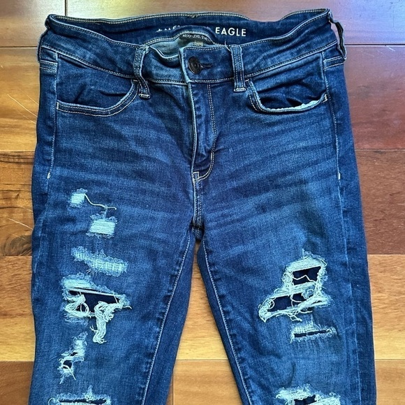American Eagle Distressed Jegging - Picture 3 of 10